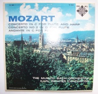 Wolfgang Amadeus Mozart (1756-1791) • Concerto in C...